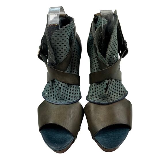 Free People Rendering Laser Cut Mesh Leather Boho Hippie Clog Women's Size 40/9 - Picture 2 of 11